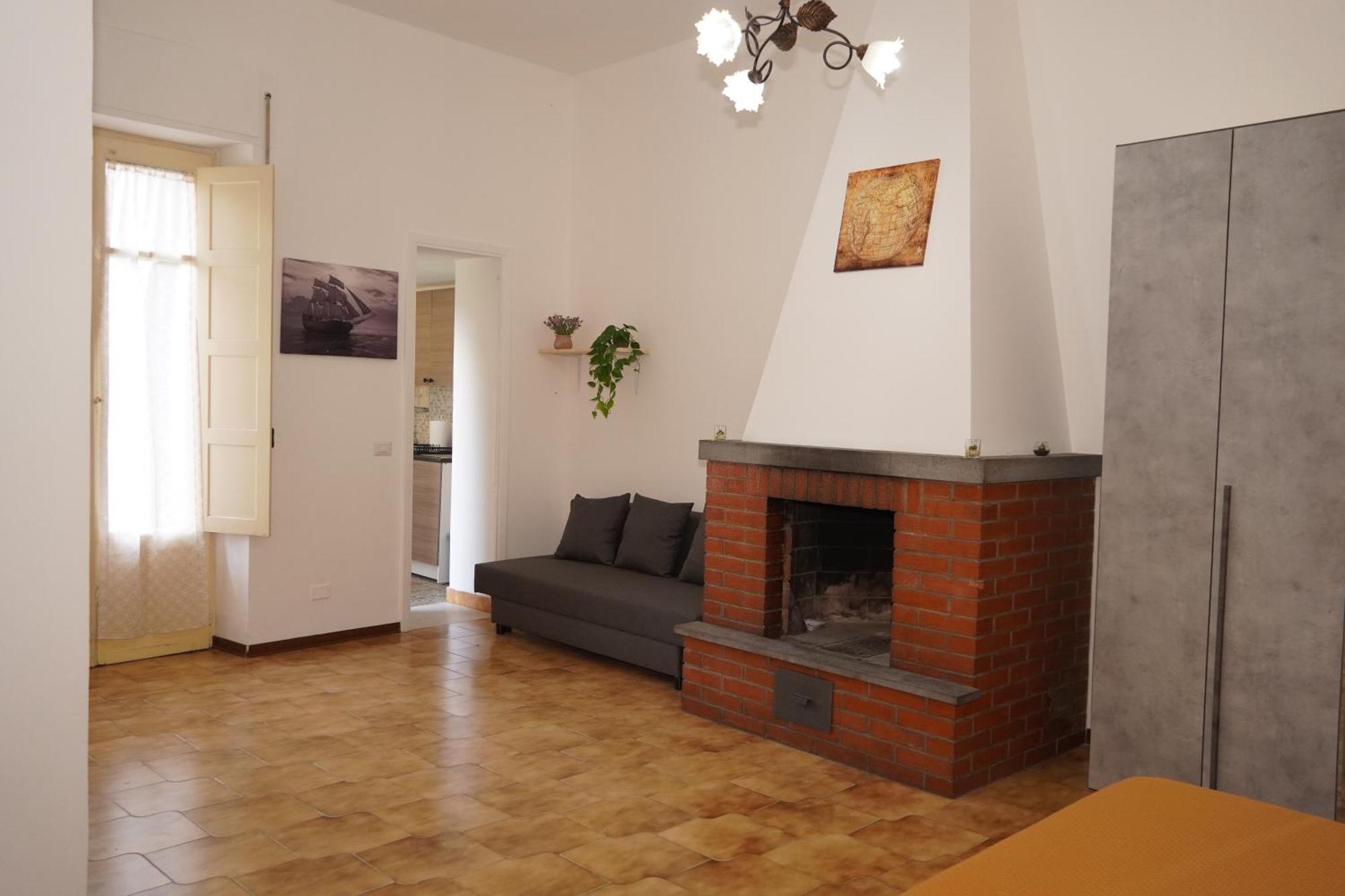 Apartment With Terrace In The City Centre Of Zafferana Etnea Esterno foto